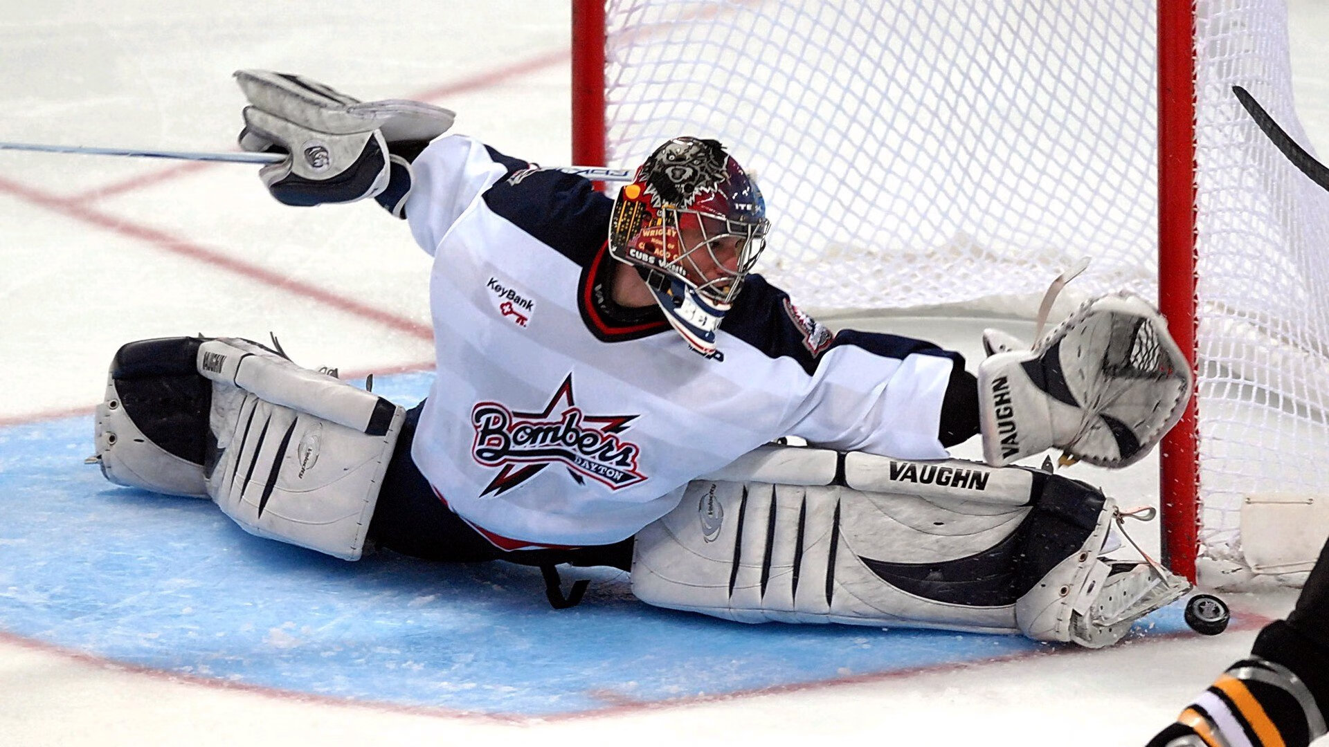 加纳全面压制摩纳哥，若日尼奥在年度焦点之战接管比赛