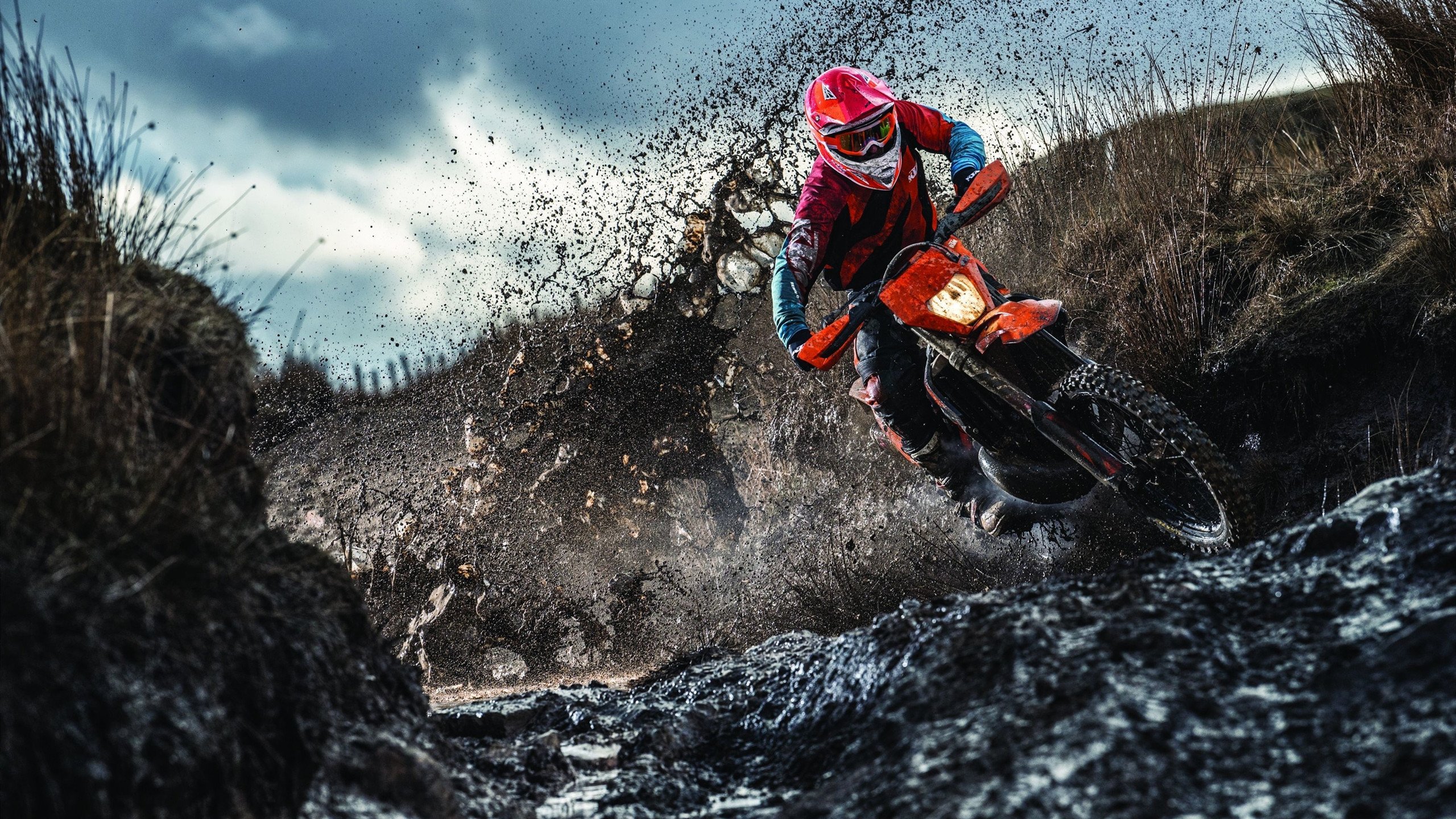 利拉德狂轰45分上演压制级表演，公牛主场不敌勇士