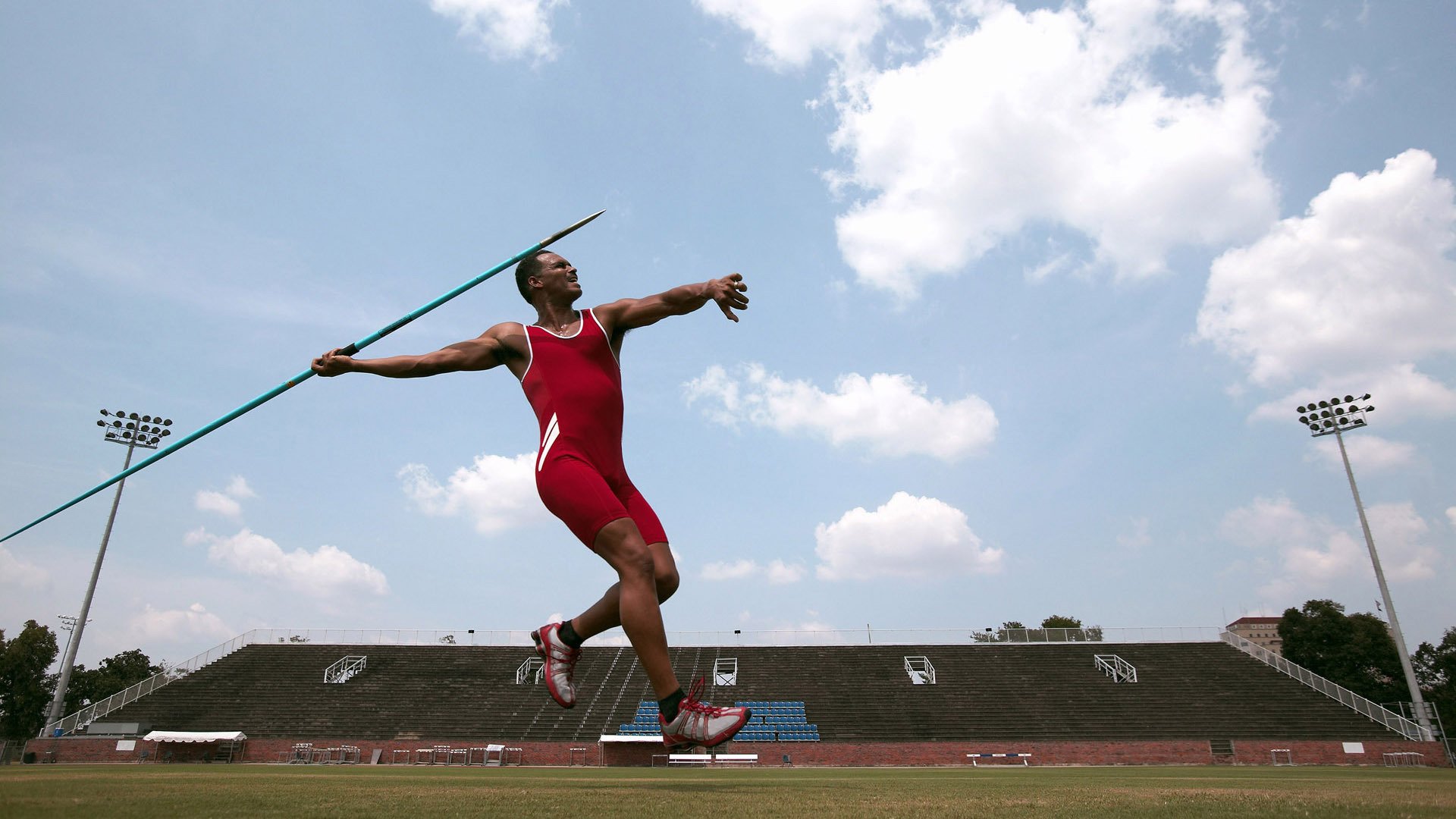 跨越领域的关键先生,从马刺突围到德甲接管,竞技体育的决胜哲学